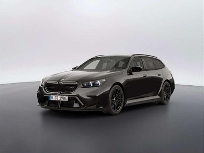 Nuova BMW M5 727 CV (534 kW) 2026 Black sapphire metallizzato Station wagon