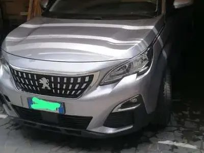 Usata Peugeot 3008 Business-Line 131 CV (96 kW) 2019 SUV