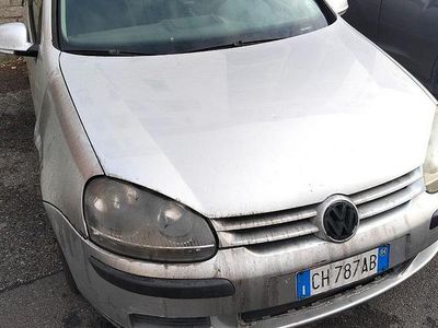Usata VW Golf V 2004 Grigio Utilitaria