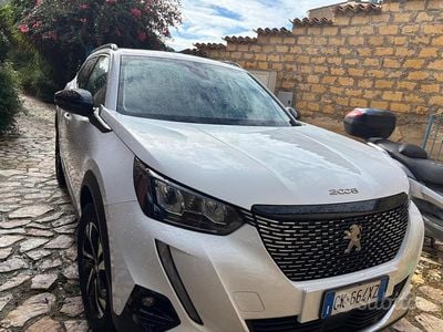 Usata Peugeot 2008 102 CV (75 kW) 2022 SUV