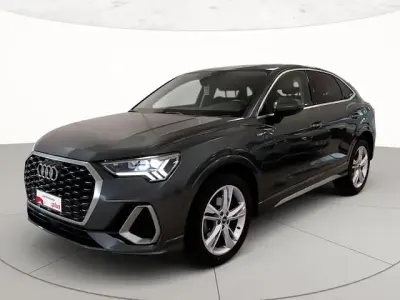 Usata Audi Q3 Sportback S-Line 150 CV (110 kW) 2023 Grigio daytona perlato SUV
