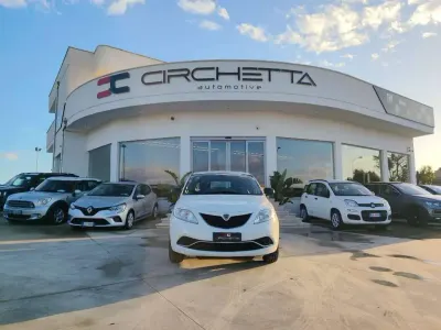 Usata Lancia Ypsilon Silver 69 CV (50 kW) 2016 Other Utilitaria