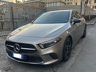 Usata Mercedes A200 150 CV (110 kW) 2021 Grigio Berlina