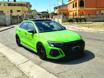 Usata Audi RS3 400 CV (294 kW) 2023 Verde Berlina