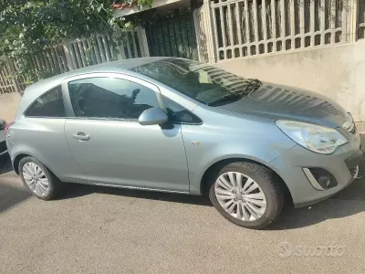 Usata Opel Corsa 75 CV (55 kW) 2012 Utilitaria