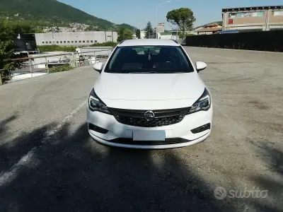Usata Opel Astra 110 CV (80 kW) 2016 Bianco Station wagon