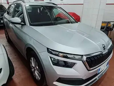 Usata Skoda Kamiq Ambition 110 CV (80 kW) 2022 Grigio SUV