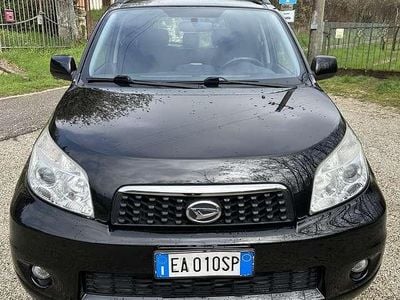 Usata Daihatsu Terios SHO 105 CV (77 kW) 2010 Nero SUV