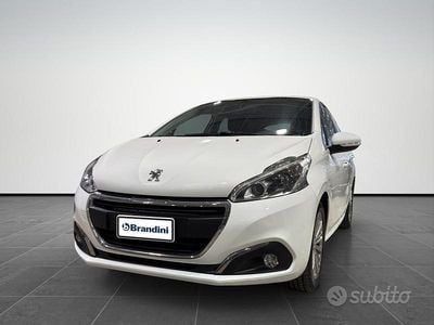 Usata Peugeot 208 Active 83 CV (61 kW) 2019 Bianco Utilitaria