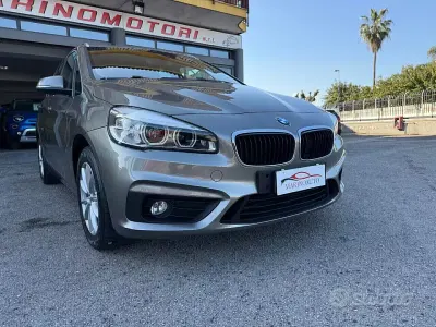 Usata BMW 218 Active Tourer Luxury Line 150 CV (110 kW) 2014 Grigio Monovolume