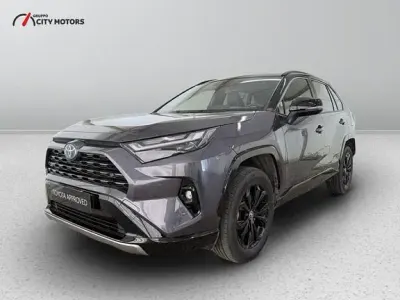 Usado Toyota RAV4 Style 2023 Gris SUV