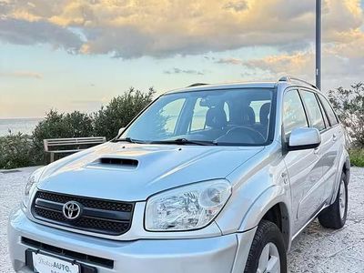 Usata Toyota RAV4 116 CV (85 kW) 2003 Grigio SUV