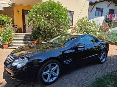 Usata Mercedes SL350 245 CV (180 kW) 2005 Nero Cabrio