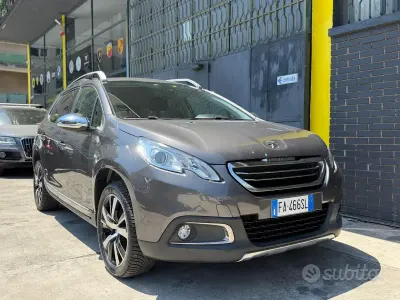 Usata Peugeot 2008 Allure 120 CV (88 kW) 2015 Grigio SUV