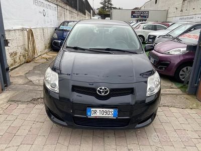 Usata Toyota Auris Sol 90 CV (66 kW) 2008 Nero Utilitaria