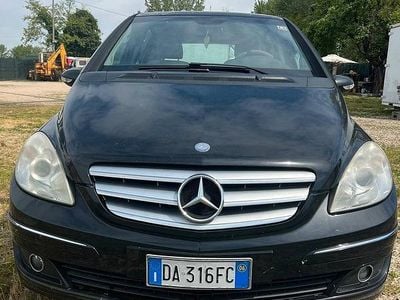 Gebraucht Mercedes B180 109 PS (80 kW) 2006 Schwarz Van / Kleinbus
