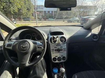 Usata Opel Corsa Edition 75 CV (55 kW) 2013 Utilitaria
