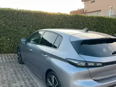 Usata Peugeot 308 131 CV (96 kW) 2022 Grigio Berlina