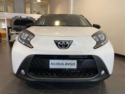 Nuova Toyota Aygo X Trend 72 CV (52 kW) 2025 Persian salt & black SUV