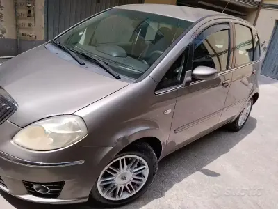 Usata Lancia Musa 90 CV (66 kW) 2009 Monovolume