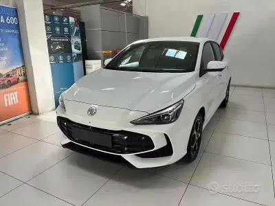 Nuova MG MG3 Luxury 194 CV (142 kW) 2026 Bianco Utilitaria