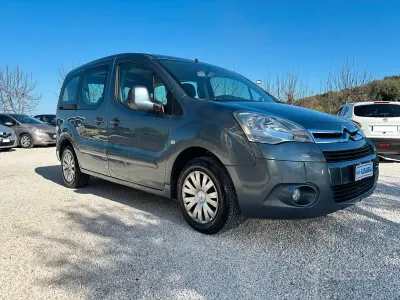 Usata Citroën Berlingo 75 CV (55 kW) 2013 Blu Monovolume