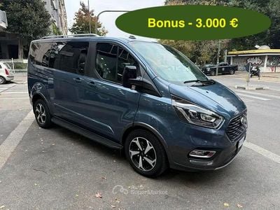 Usata Ford Tourneo Active 185 CV (136 kW) 2021 Blu Monovolume