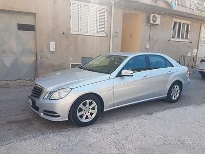 Usata Mercedes E220 2012 Grigio Berlina