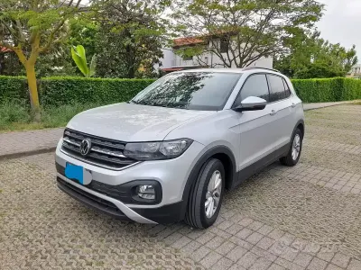 Käytetty VW T-Cross Style 110 HP (80 kW) 2021 Harmaa Katumaasturi