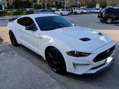 Usata Ford Mustang 290 CV (213 kW) 2018 Bianco Coupé