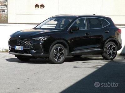 Usata MG HS Luxury 161 CV (118 kW) 2024 Nero SUV