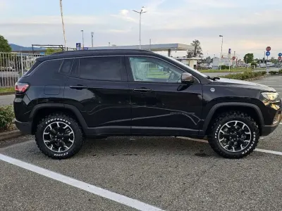 Usata Jeep Compass Trailhawk 179 CV (131 kW) 2021 SUV
