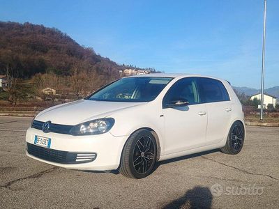 Usata VW Golf VI United 80 CV (58 kW) 2010 Bianco Utilitaria