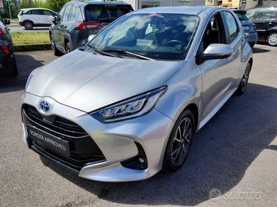 usata Toyota Yaris Hybrid -