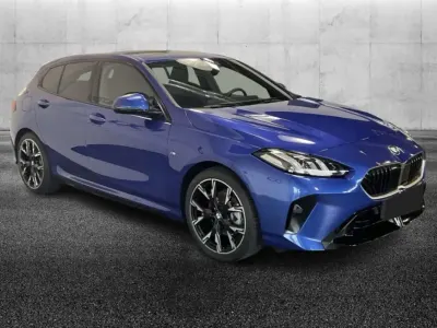 Usata BMW 120 M Sport 156 CV (114 kW) 2025 Blu/azzurro Utilitaria