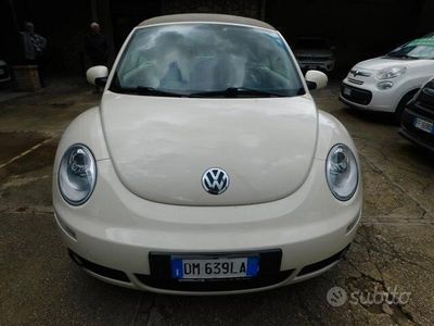 usata VW Beetle New1.9 TDI 105CV Cabrio Lim. Re