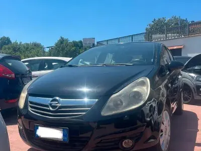 Usata Opel Corsa Cosmo 90 CV (66 kW) 2007 Nero Utilitaria