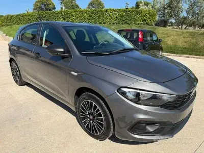 Usata Fiat Tipo 100 CV (73 kW) 2023 Grigio Berlina
