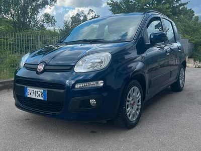Usata Fiat Panda Lounge 69 CV (50 kW) 2014 Blu/azzurro Utilitaria