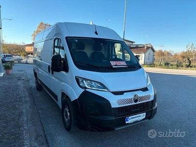 Usata Citroën Jumper 140 CV (102 kW) 2024 Bianco Monovolume