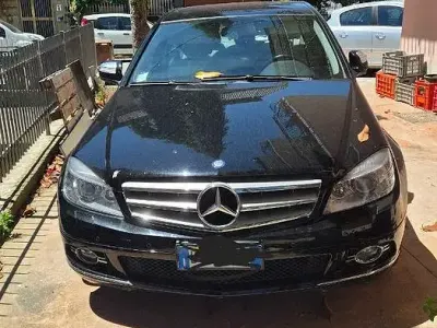 Usata Mercedes C220 150 CV (110 kW) 2007 Nero Berlina