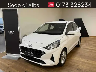 Usata Hyundai i10 67 CV (49 kW) 2023 Bianco Utilitaria