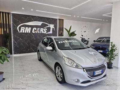 Usata Peugeot 208 Allure 68 CV (50 kW) 2012 Grigio Utilitaria