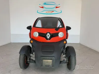 Usata Renault Twizy Life 12 kW (17 CV) 2020 Arancione Utilitaria