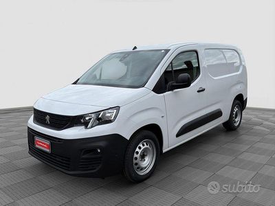 Usata Peugeot Partner Premium 102 CV (75 kW) 2023 Bianco Monovolume