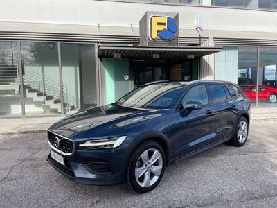 usata Volvo V60 CC 2.0 d4 Pro awd geartronic