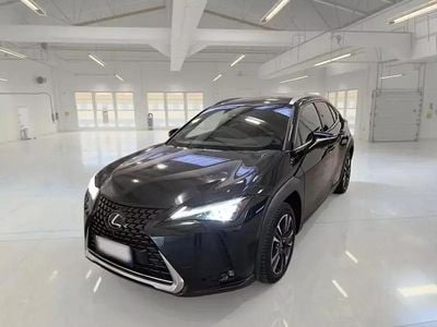 Usata Lexus UX 250h Luxury Line 145 CV (106 kW) 2021 Nero SUV