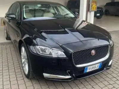 Usata Jaguar XF Prestige 179 CV (131 kW) 2017 Berlina