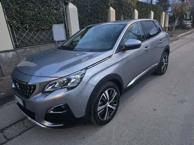 Usata Peugeot 3008 Crossway 131 CV (96 kW) 2020 SUV