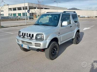 Usata Suzuki Jimny 2010 Grigio SUV